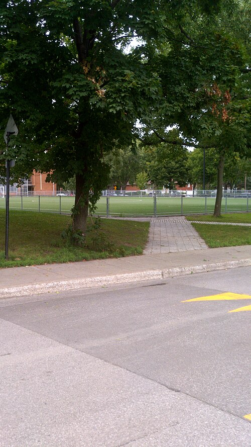 Parc Saint-Marcel, Entrée 6e Avenue, Rivière-des-Prairies–Pointe-aux-Trembles