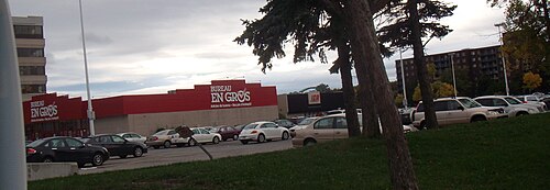 Quartier Cavendish IGA, Quartier Cavendish Bureau En Gros, Côte-Saint-Luc