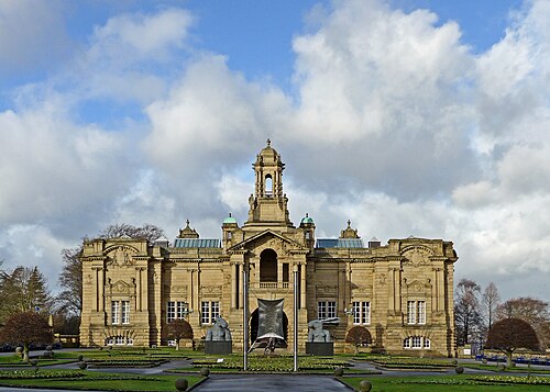 Cartwright Hall, Shipley