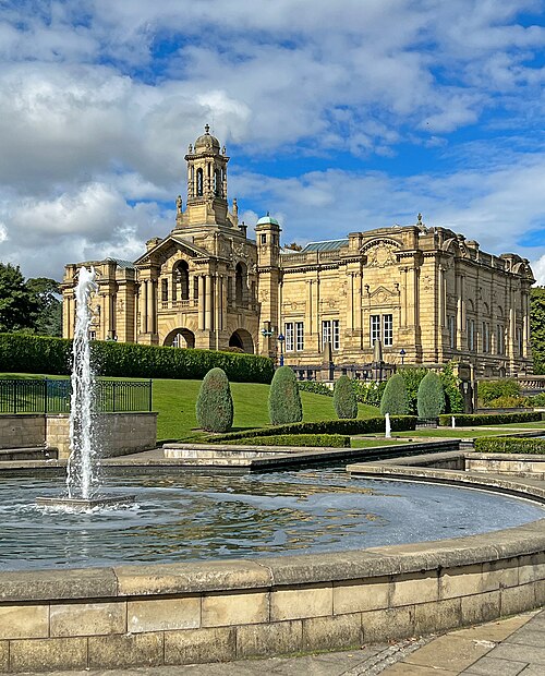 Cartwright Hall Flickr 24 September 2022, Bradford Forster Square