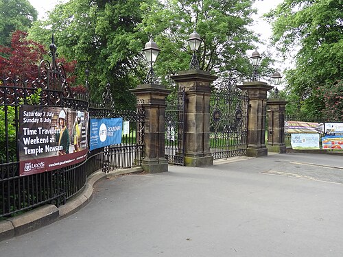 Gate Piers, Gates And Railings To Roundhay Park, Park Villas