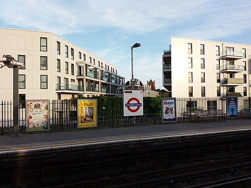 London - Parsons Green Tube Station, Platform with Roundel, Parsons Green
