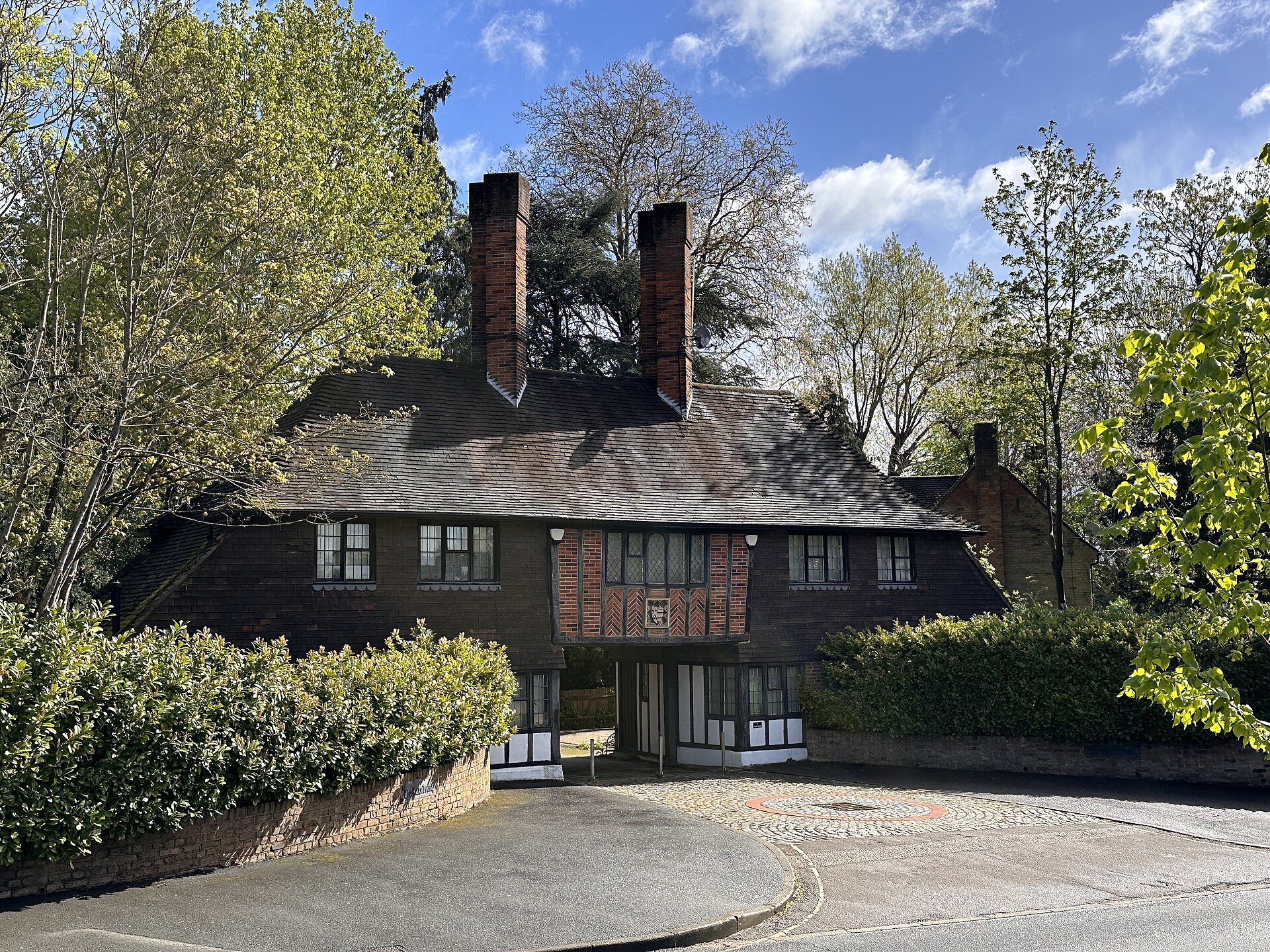 Mock Tudor Gatehouse, Stanmore Manor House Estate 2024-04-15, Stanmore