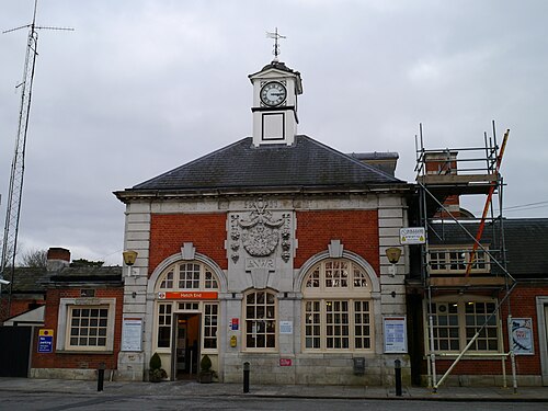 Hatch End Rail Station, Hatch End