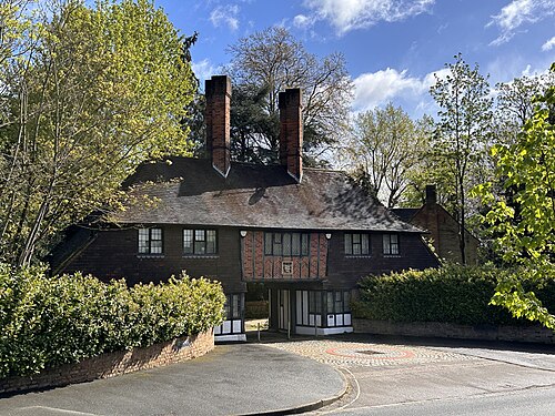 Mock Tudor Gatehouse, Stanmore Manor House Estate 2024-04-15, Stanmore