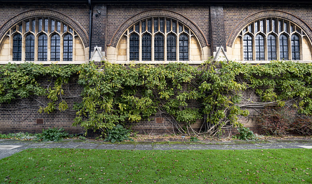 St Hilda's Crofton Park, Crofton Park