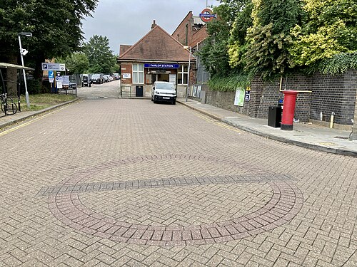 Fairlop's Giant Roundel, Fairlop