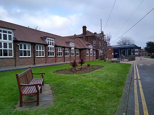 Seven Kings School, Newbury Park