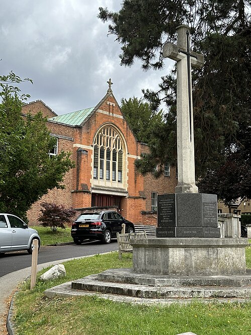 St Mary's Church and Cross of Sacrifice, Woodford 2024-07-03, South Woodford