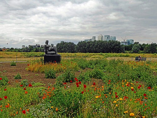 Canary Wharf from Millwall Park, Island Gardens