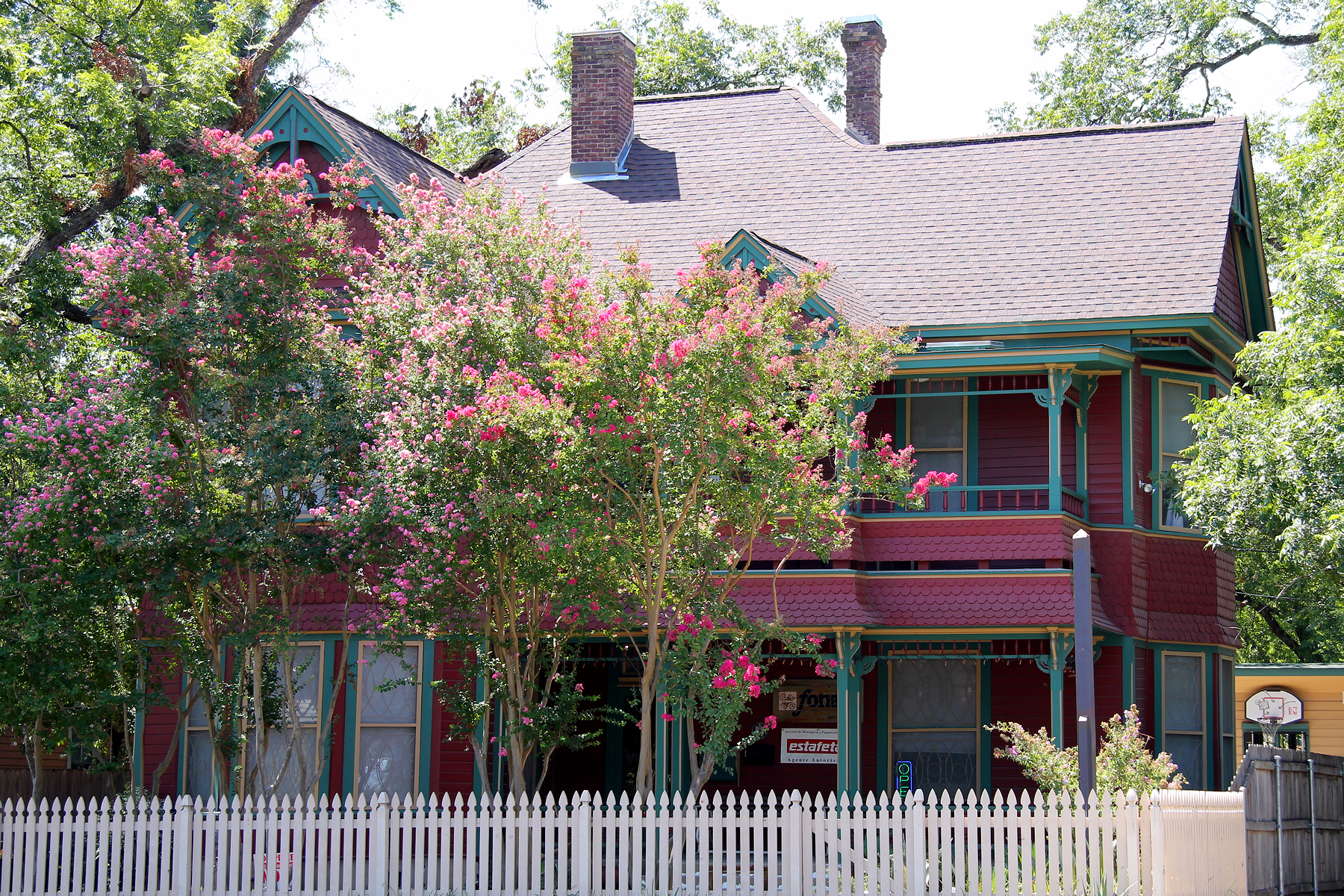 Charles Moreland House 2011, East Cesar Chavez