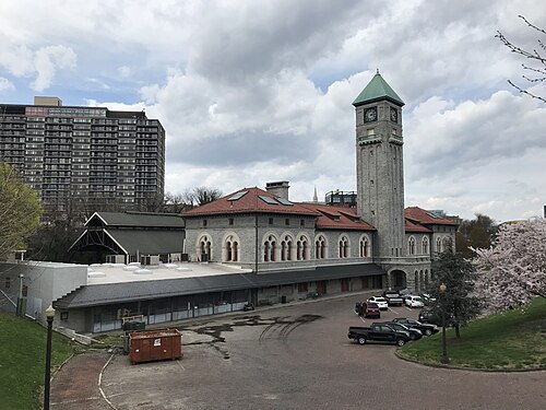 B&O Railroad Mount Royal Station (1896; Baldwin & Pennington, Architects), 1400 Cathedral Street, Baltimore, MD 21201 (4, Mid-Town Belvedere