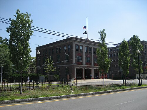 BostonFenwayFirehouse26June07, Mission Hill
