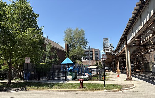 Filbert Park, Chicago, North Center