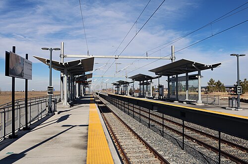 61st & Peña Station (Denver RTD), DIA