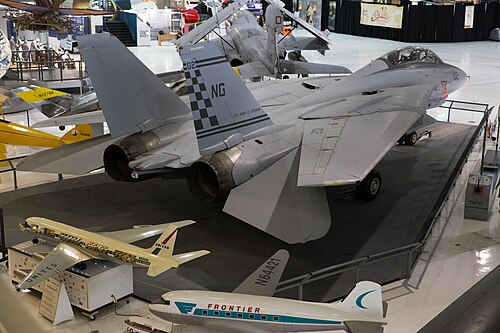Grumman F-14 Tomcat, Lowry Field