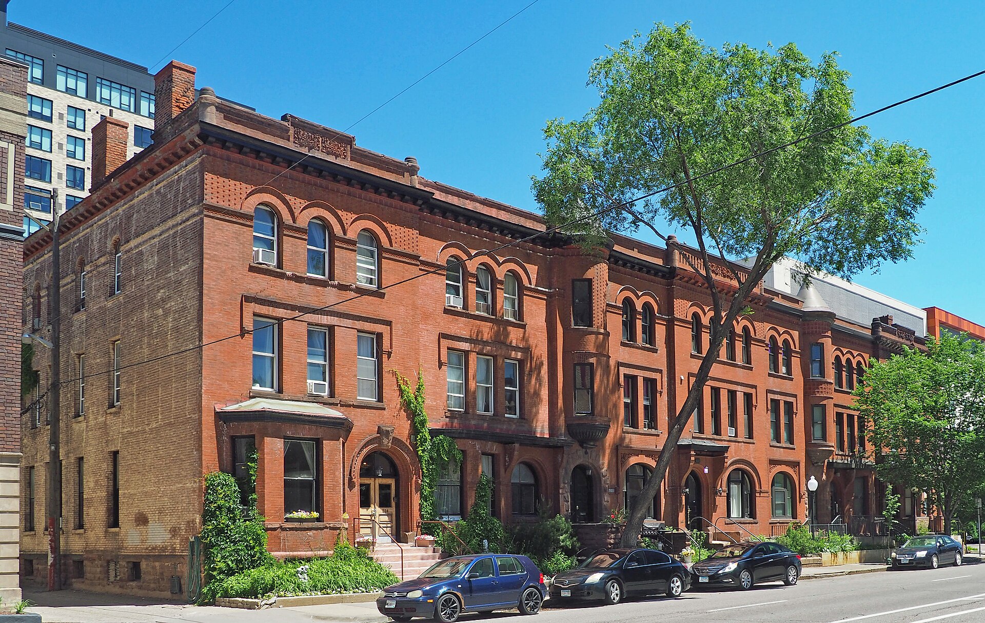 Mayhew Rowhouses W, Elliot Park