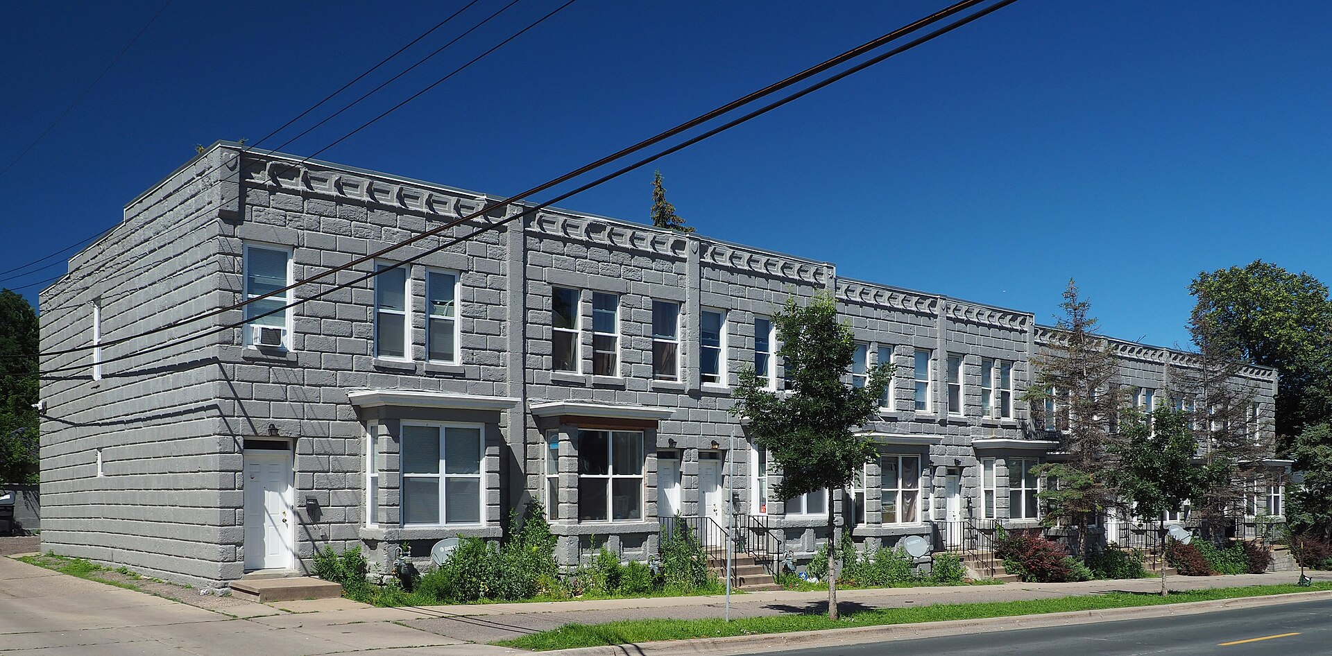 Concrete Block Rowhouses, Hawthorne