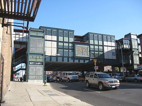 233 IRT 25 Station, Wakefield-Woodlawn