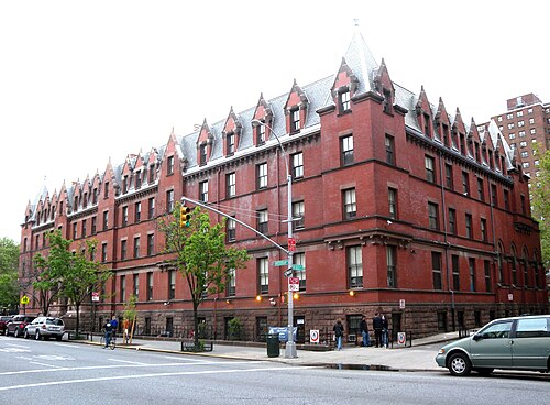 AYH Amst 103, Upper West Side-Manhattan Valley