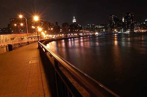 East River at Stuyvesant Cove Park, Stuyvesant Town-Peter Cooper Village