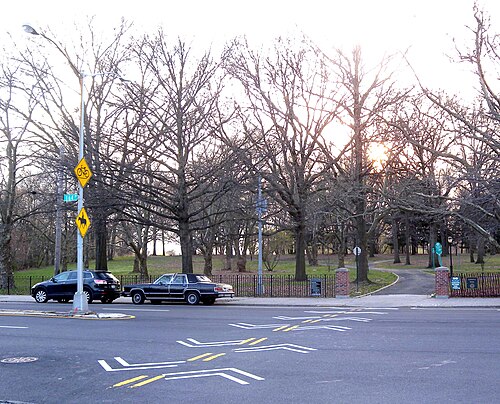 BQGW 164, East Flushing