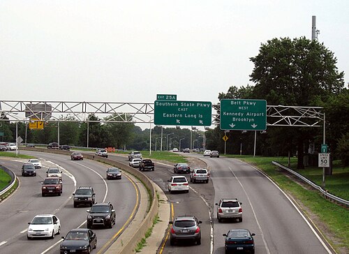 Belt Exit 25a, Cambria Heights