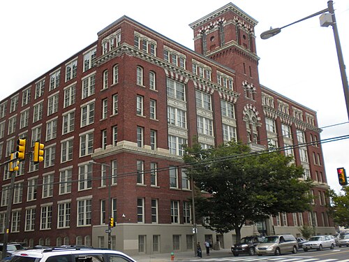 642 N Broad Philly, Spring Garden