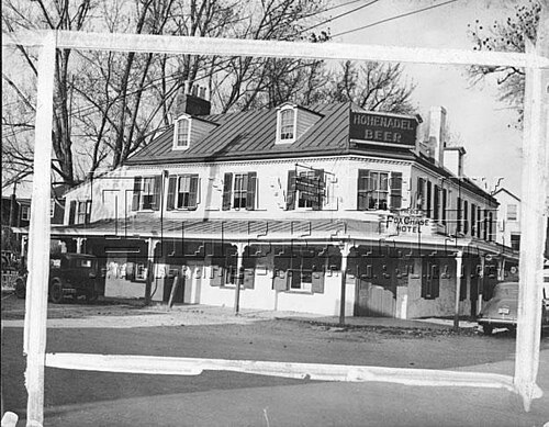 Fox Chase Hotel, Fox Chase