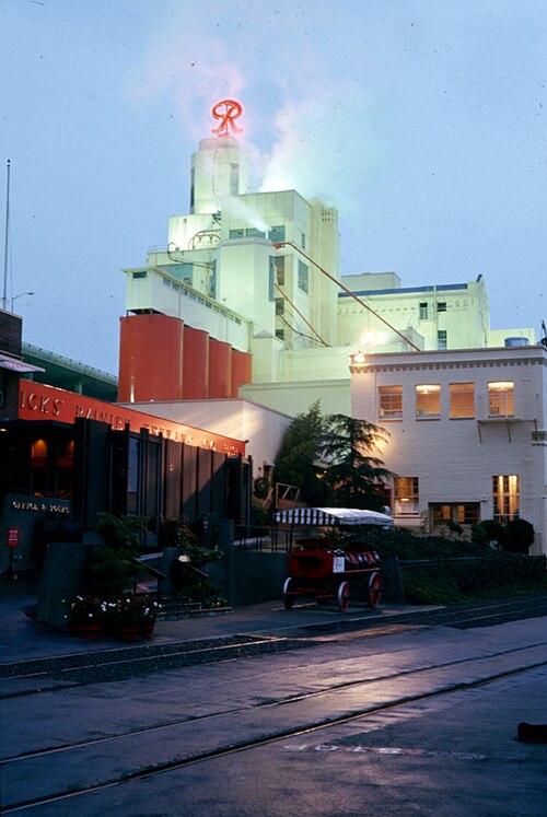 Rainier Brewery Building, Circa 1980, Mid-Beacon Hill