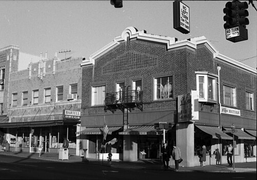 4560 California Avenue, Seattle, 1977, Genesee